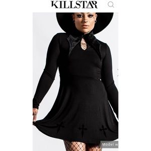 Elissabat' exaggerated collar dress by Killstar